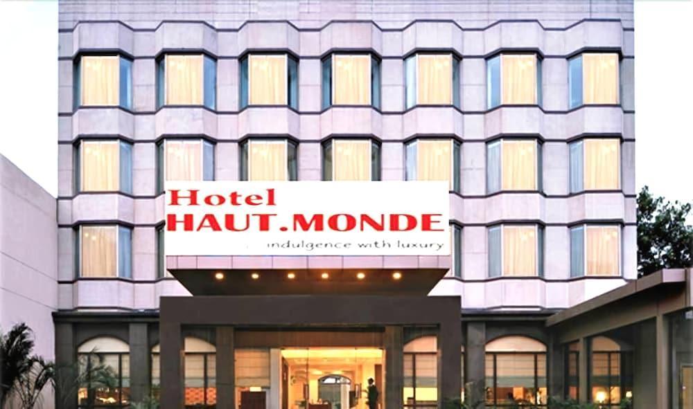 Hotel Haut Monde Gurgaon Bagian luar foto