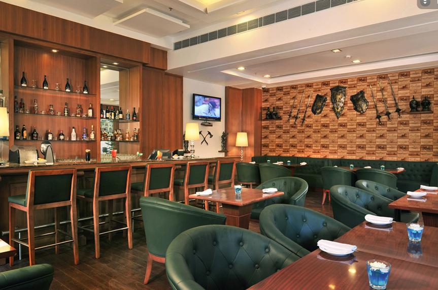Hotel Haut Monde Gurgaon Bagian luar foto