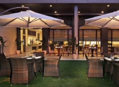 Hotel Haut Monde Gurgaon Bagian luar foto